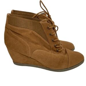 Madden Girl Lace-Up Wedge Heel Ankle Boots Women’s Size 10M Tan